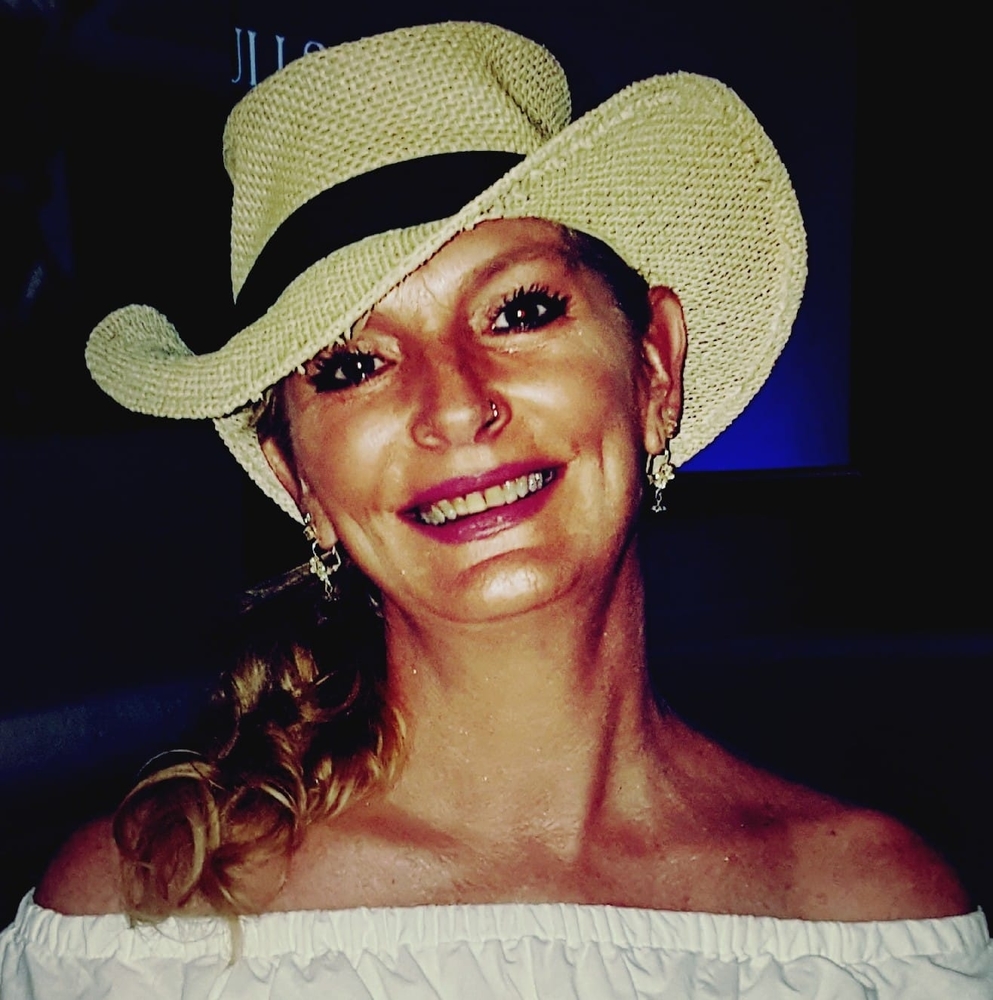 Meet your Posher, Rhonda